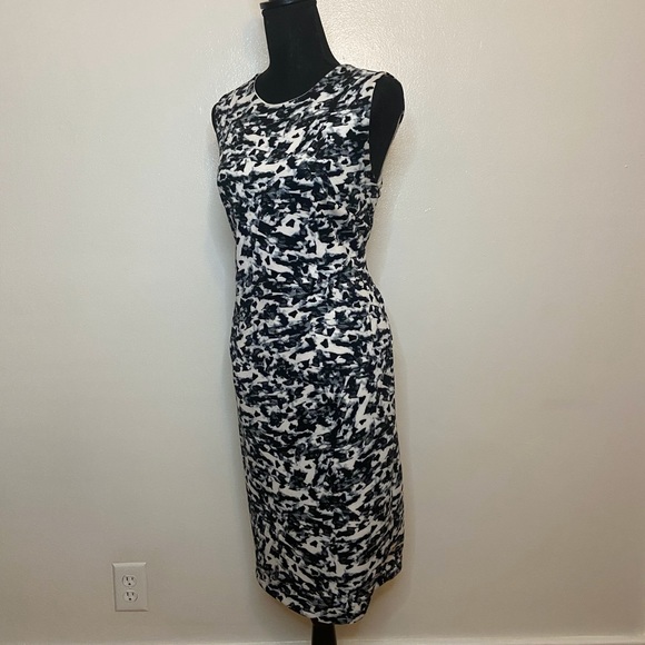 Carmen Marc Valvo Dress **offers welcome- will be donated in 10 days* - Picture 3 of 9